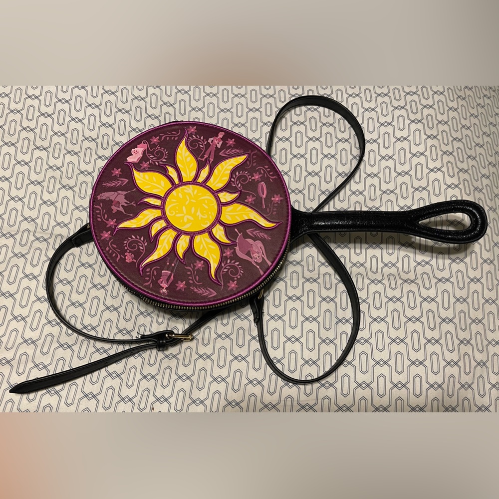 Danielle Nicole Ranpunzel Frying Pan bag